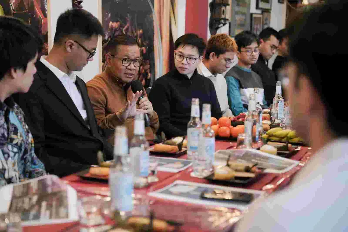 Gubernur Jakarta Pramono Anung saat bertemu dengan diaspora di Berlin, Jerman. (Sumber: Kominfotik Pemprov Jakarta)