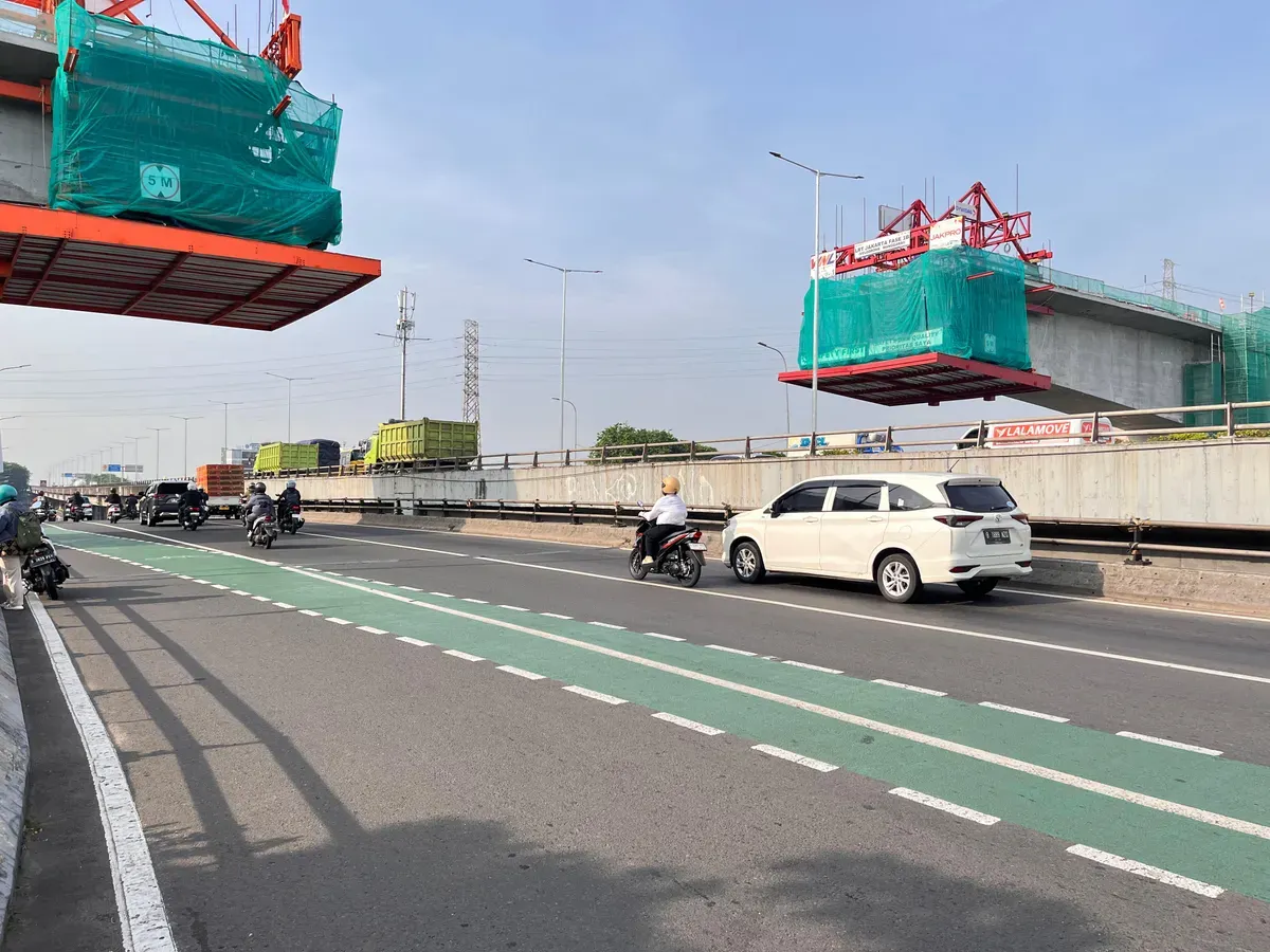 Pembangunan LRT Fase 1B rute penyambungan Velodrome - Manggarai, terus dikebut untuk mengejar target penyelesaian. (Sumber: Istimewa)