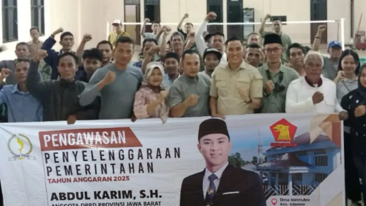 Anggota DPRD Jabar, Abdul Karim saat pemaparan di kegiatan Pengawasan Penyelenggaraan Pemerintahan di Desa Girimulya, Kecamatan Cibeber, Kabupaten Cianjur, Sabtu, 29 November 2025. (Sumber: Dok. Istimewa)