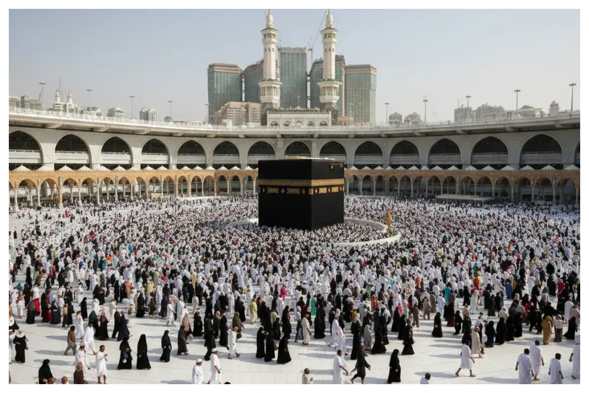 Hasil edit prompt Gemini AI bertema umroh di Kabah Mekkah. (Sumber: Gemini AI)