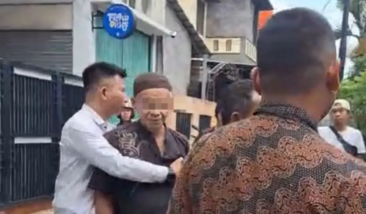 Dua orang wartawan diduga mendapat perlakuan tidak mengenakkan saat meliput Satuan Pelayanan Pemenuhan Gizi (SPPG) di wilayah Jakarta Timur pada Selasa, 30 September 2025. (Sumber: Istimewa)