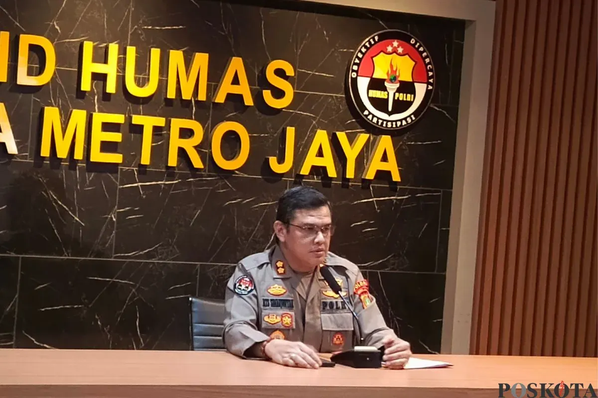 Kasubbid Penmas Humas Polda Metro Jaya, AKBP Reonald Simanjuntak saat ditemui di Mapolda Metro Jaya, Jakarta Selatan, Kamis, 2 Oktober 2025. (Sumber: Poskota/Ali Mansur)