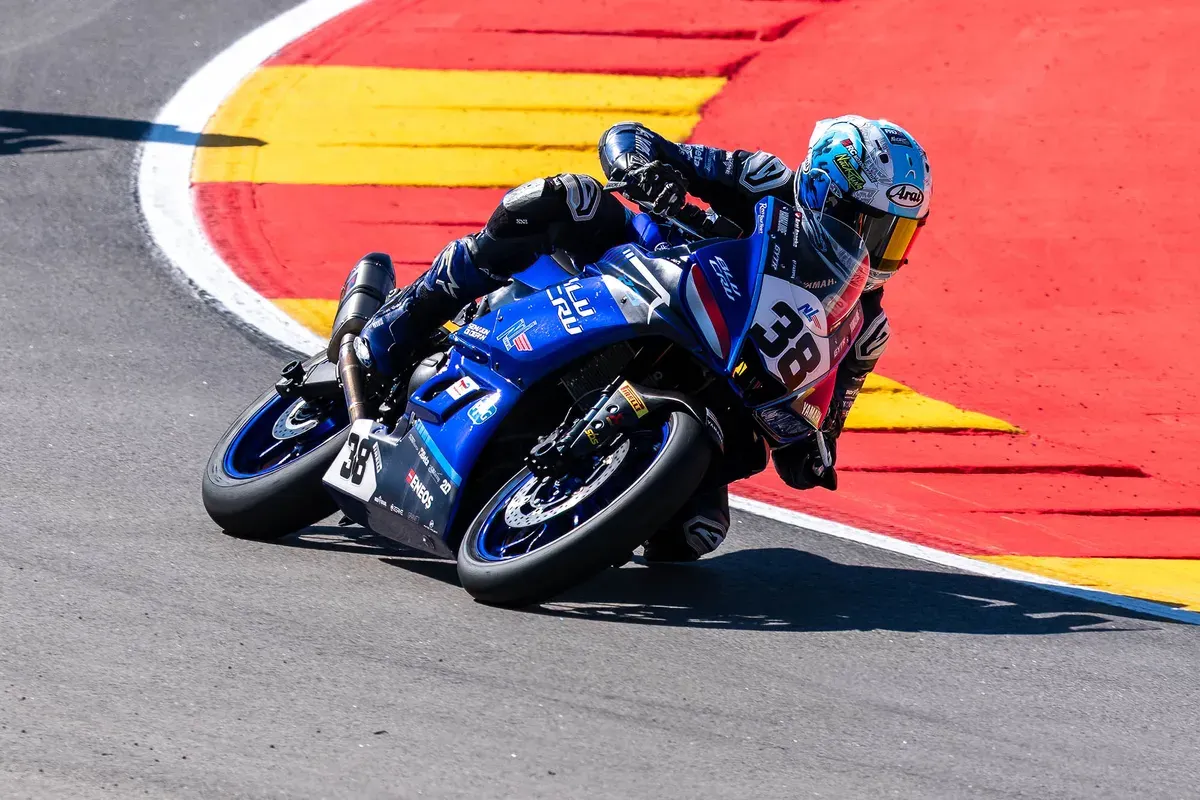 Pebalap Arai Agaska berpeluang menjadi runner-up di Musim R3 BLU CRU World Cup 2025. (Sumber: Dok. Yamaha)