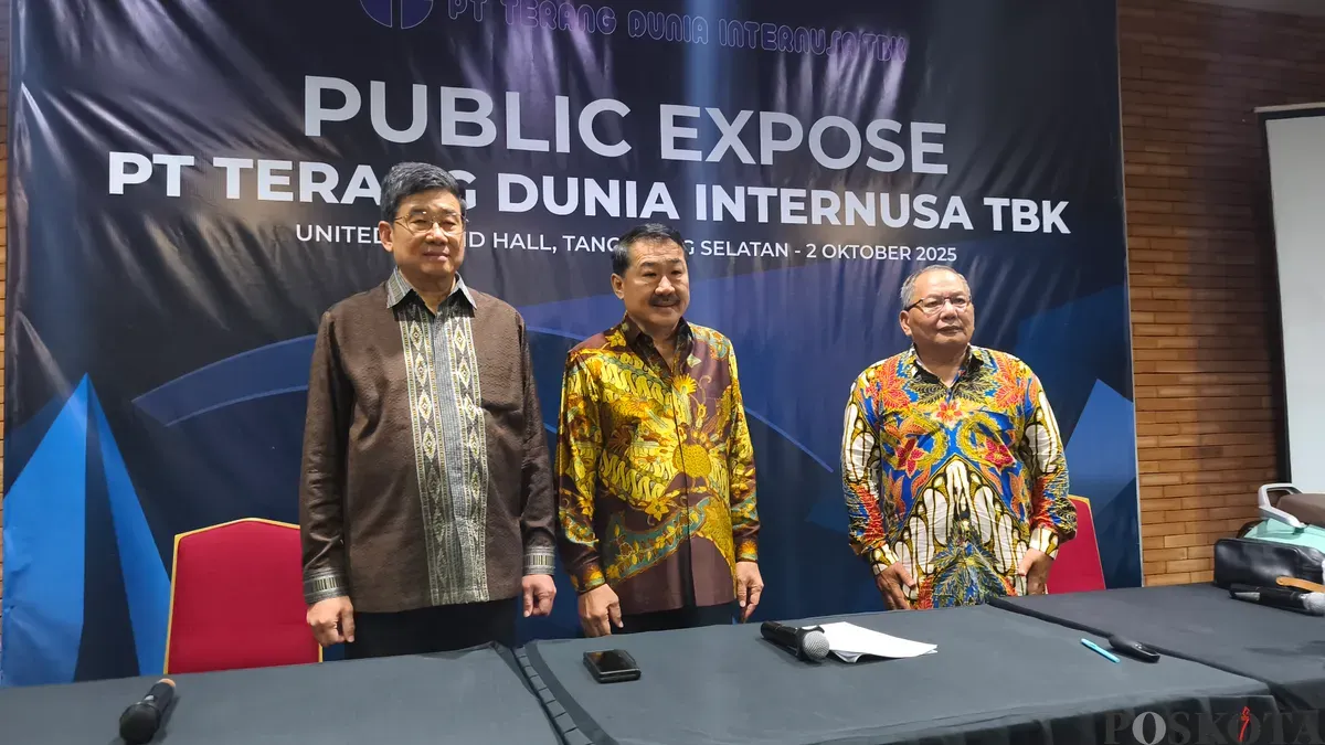 PT Terang Dunia Internusa Tbk memaparkan strategi pengembangan kendaraan listrik dan potensi kerja sama sektor logistik dalam Public Expose 2025. (Sumber: Poskota/Erwan Hartawan)
