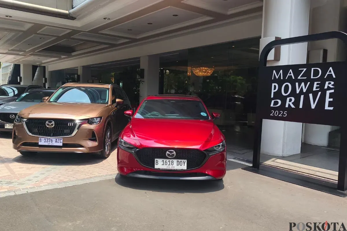 Mazda Power Drive 2025 mengajak masyarakat untukme rasakan langsung test drive berbagai model Mazda di di Jakarta, Sabtu-Minggu, 11-12 Oktober 2025. (Sumber: Poskota/Erwan Hartawan)