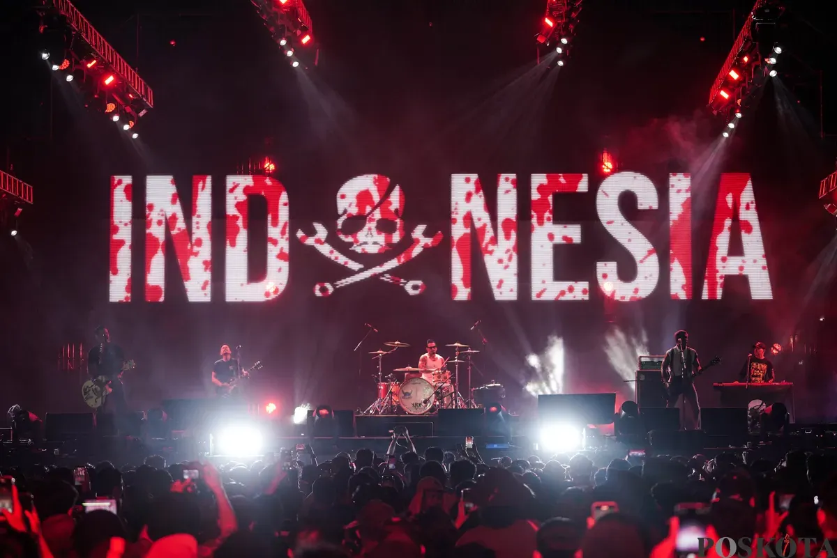 Grup musik Superman Is Dead meramaikan Synchronize Fest 2025 di Gambir Expo Kemayoran, Jakarta, Minggu, 5 Oktober 2025. (Sumber: Poskota/Bilal Nugraha Ginanjar)