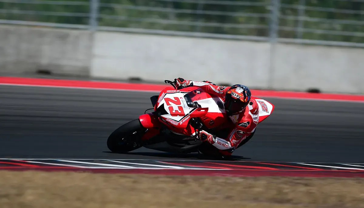 Pembalap Astra Honda Motor berpeluang mengunci gelar juara di kelas AP250, SS600, dan ASB1000 dalam ajang ARRC 2025 di Sepang, Malaysia. (Sumber: Dok Honda)