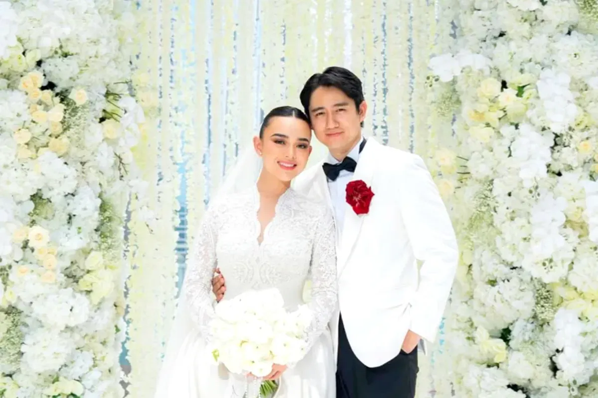 Potret pasangan Amanda Manopo dan Kenny Austin yang resmi menikah pada Jumat, 10 Oktober 2025. (Sumber: Instagram/Amanda Manopo)
