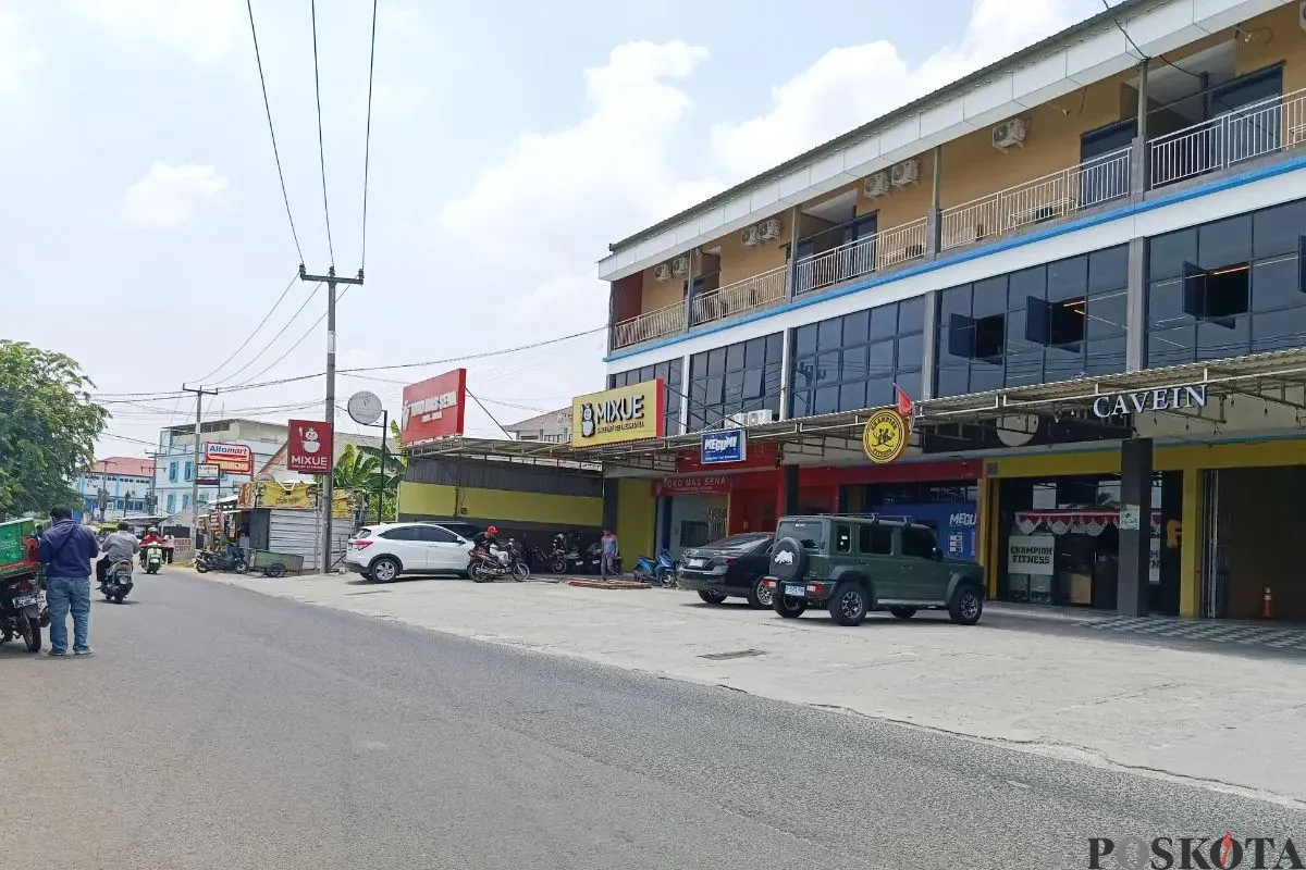 Tempat pembegalan ibu muda di Jalan Raya Duren Jaya, Kecamatan Bekasi Timur, Kota Bekasi, Jumat, 10 Oktober 2025. (Sumber: Poskota/Nurpini Aulia Rapika)