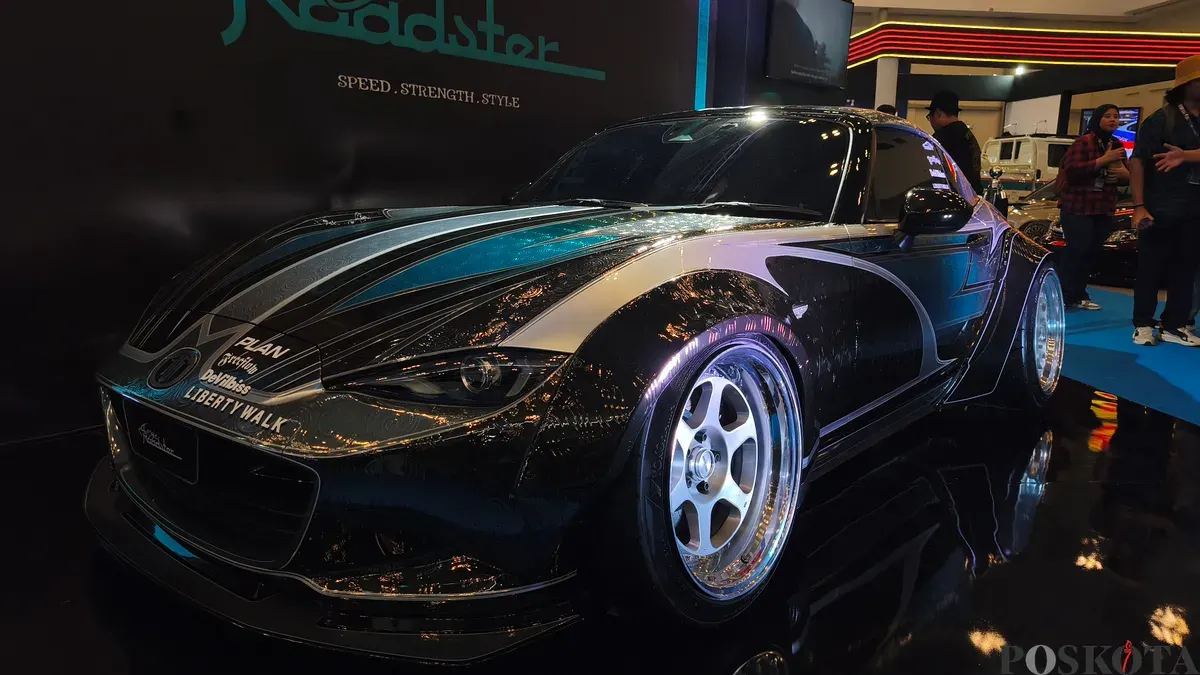 lan Paint Indonesia tampil di IMX 2025 dengan Mazda Miata MX-5 “Toraja Roadster”. (Sumber: Poskota/Erwan Hartawan)