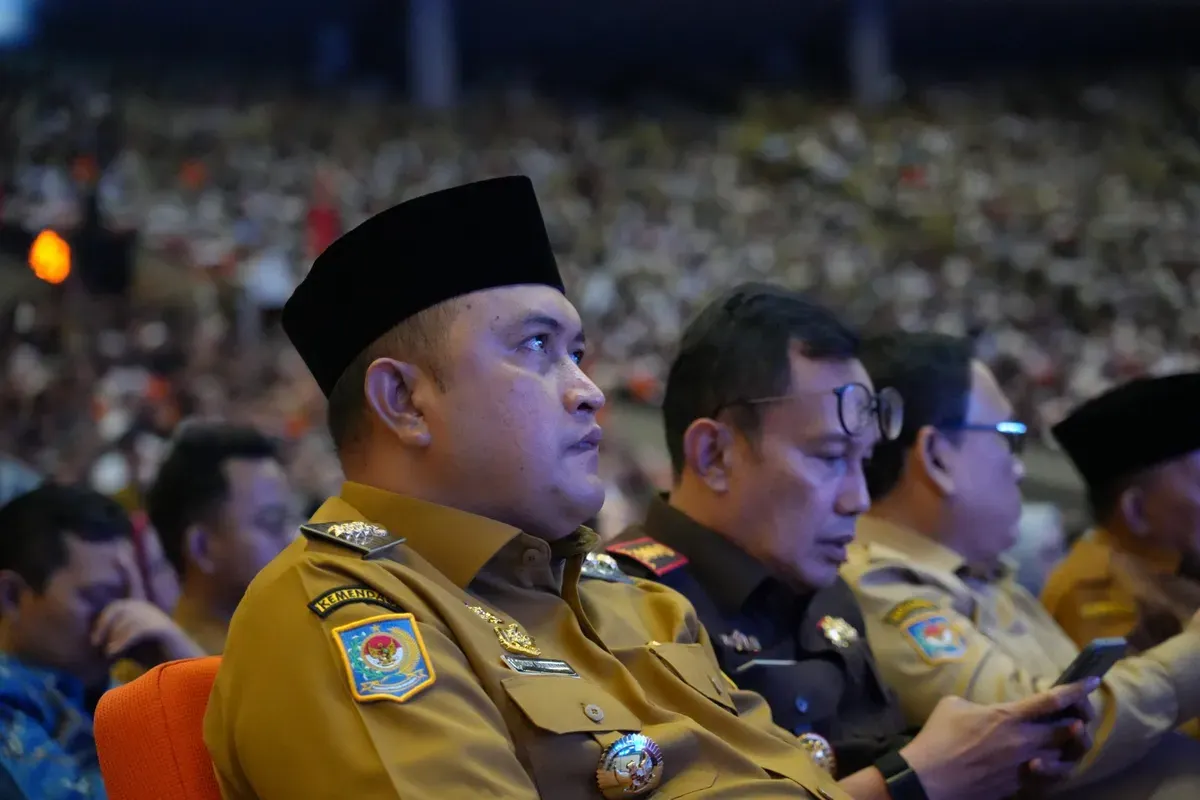 Bupati Bogor mengikuti konsolidasi tata kelola MBG bersama Kepala BGN di kawasan Sentul, Kabupaten Bogor. (Sumber: Pemkab Bogor)