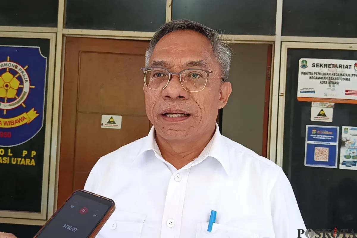 Direktur Kompetensi dan Produktivitas Tenaga Kerja Konstruksi Kementerian PUPR, Kimron Manik di Kecamatan Bekasi Utara, Selasa, 14 Oktober 2025. (Sumber: Poskota/Nurpini Aulia Rapika)