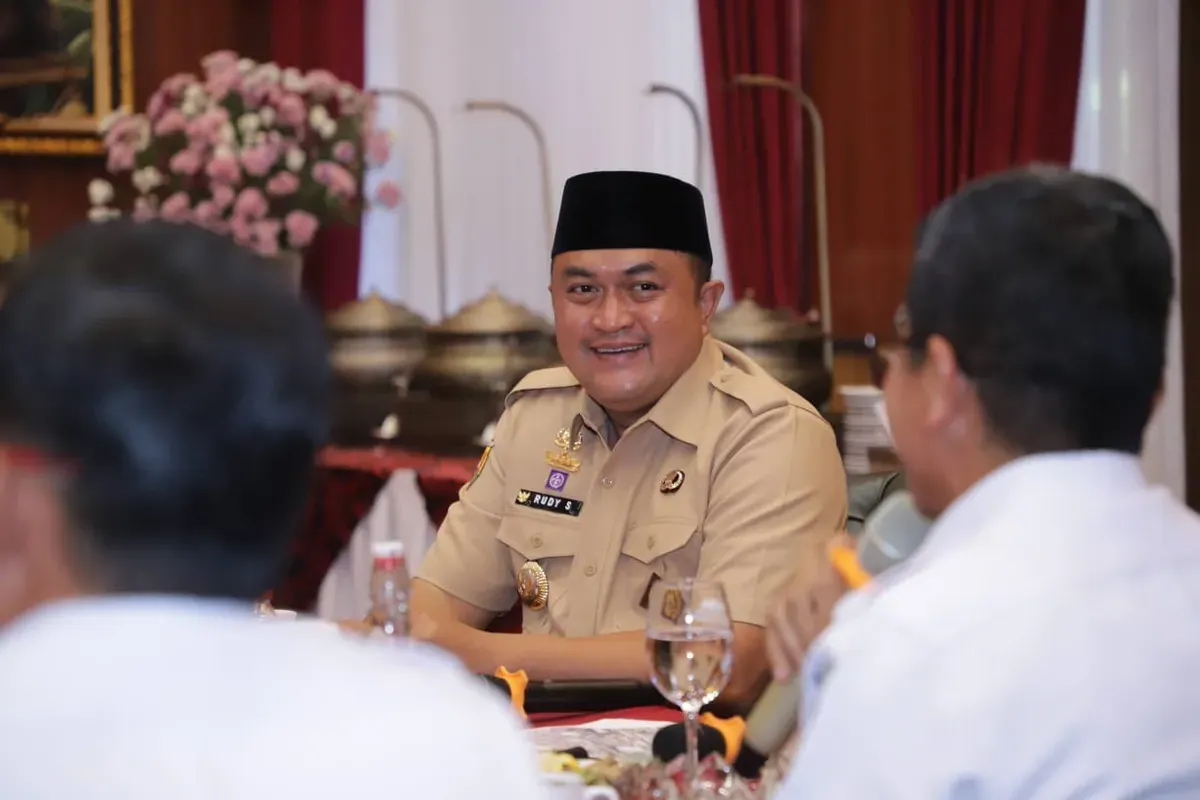 Bupati Bogor, Rudy Susmanto sebut peningkatan ekonomi Kabupaten Bogor bisa meningkat karena adanya program MBG. (Sumber: Pemkab Bogor)