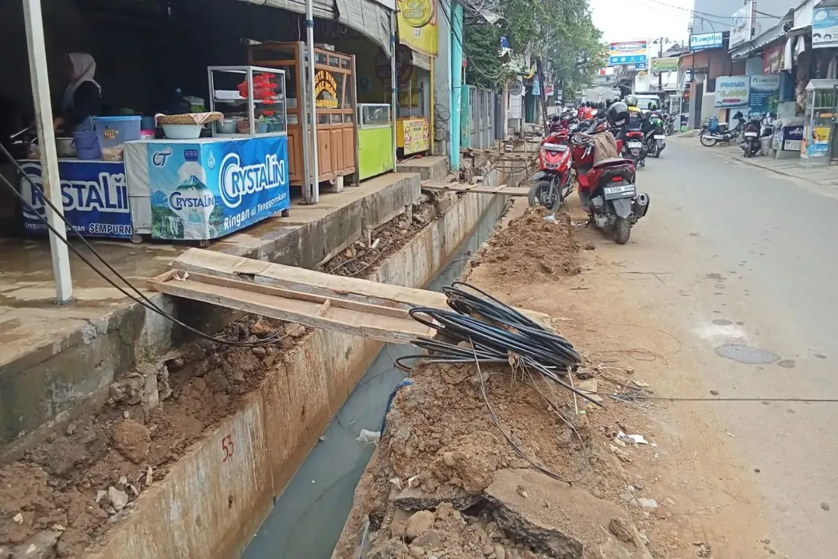 Proyek saluran air di Jalan Bojong Raya, Kembangan, Jakarta Barat. (Sumber: Dok. Istimewa)