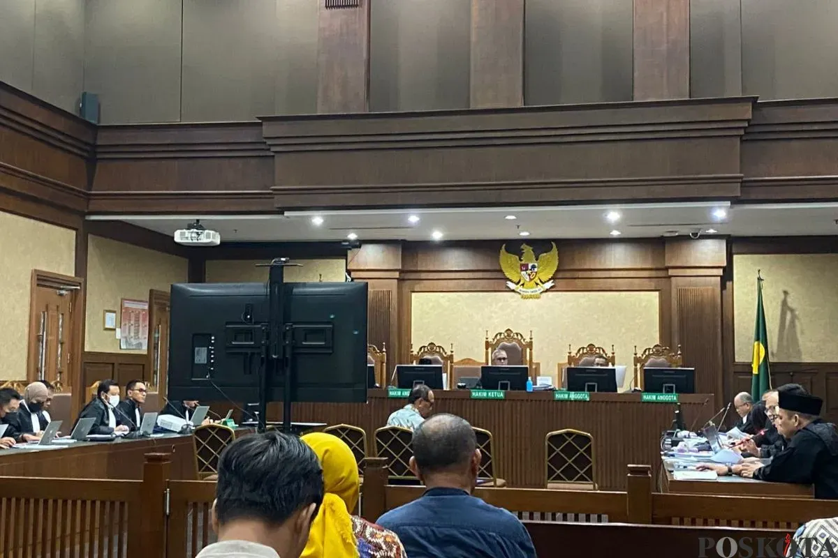 Ahli keuangan dan perhitungan kerugian negara, Eko Sembodo dihadirkan dalam sidang dugaan korupsi ASDP di PN Tipikor Jakarta Pusat, Jumat, 17 Oktober 2025. (Sumber: Poskota/Ramot Sormin)