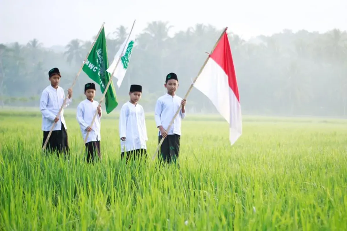 Susunan Acara Hari Santri Nasional 2025: Panduan Lengkap Upacara, Juknis, dan Doa Resmi Kemenag (Sumber: Pinterest)