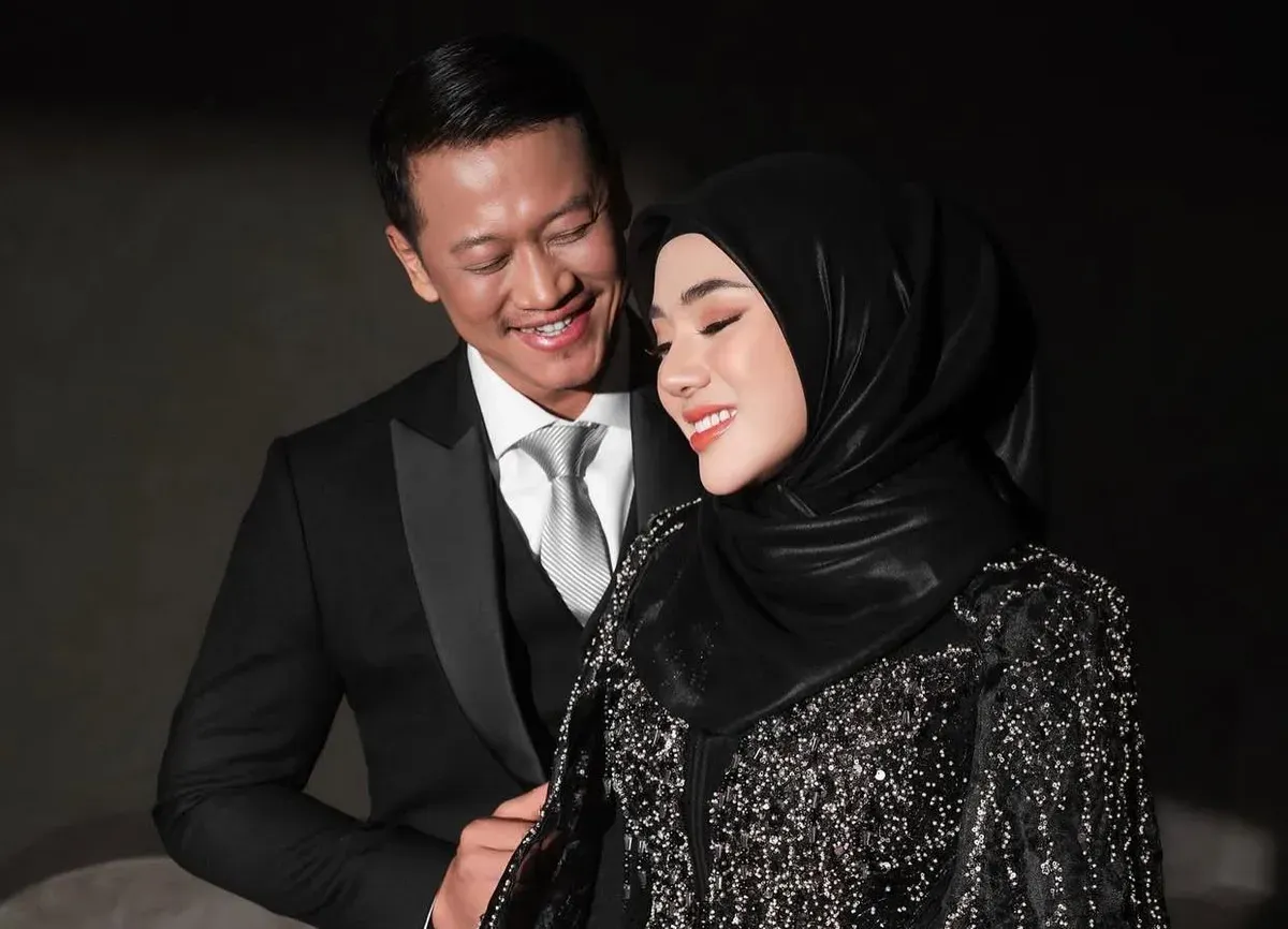 Selebgram Clara Shinta baru-baru ini membuat publik heboh setelah mengumumkan rumah tangganya dengan Muhammad Alexander Assad atau yang akrab disapa Lxa kini berada di ambang perpisahan. (Sumber: Instagram/@clarashintareal)