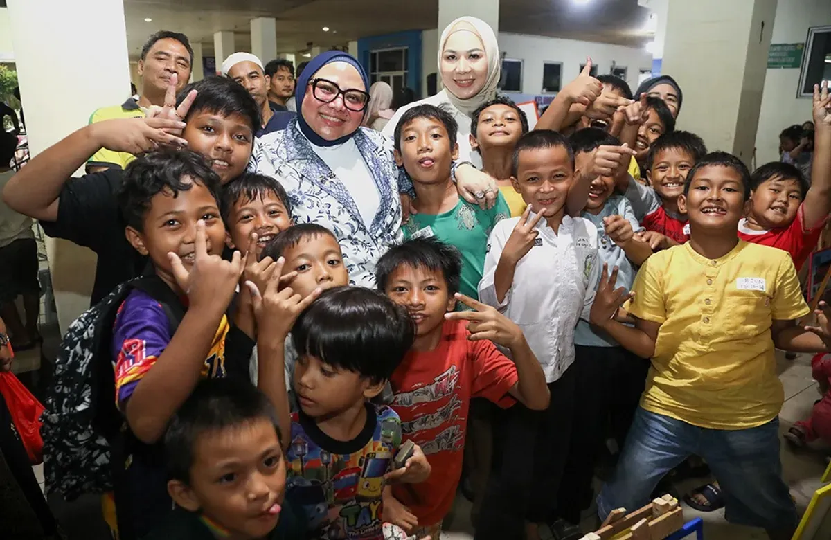 Wakil Ketua DPRD Jakarta, Rany Mauliani menyosialisasikan stunting di Rusunawa Jatinegara Barat, Jakarta Timur. (Sumber: Dok. Sekretariat DPRD Jakarta)