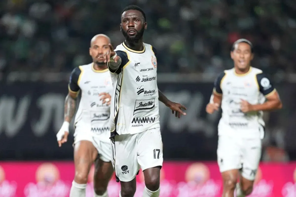 Penyerang Persija, Allano Lima melakukan selebrasi usai mencetak gol ke gawang Persebaya. (Sumber: persija.id)