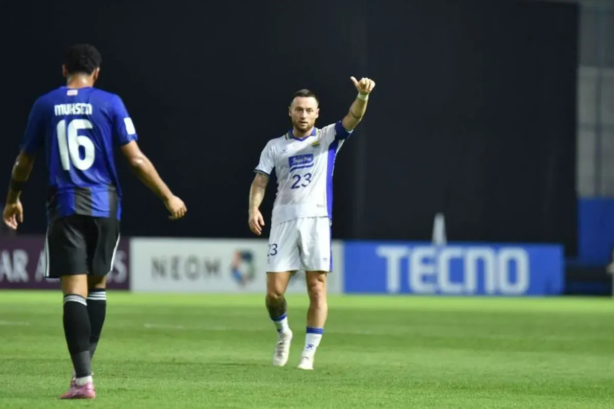 Kapten Persib, Marc Klok di ACL 2. (Sumber: persib.co.id)