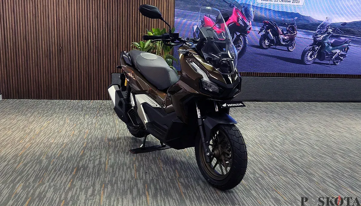 Wahana Honda pastikan New Honda ADV 160 aman menggunakan bahan bakar campuran etanol 10 persen. (Sumber: POSKOTA | Foto: Erwan Hartawan)