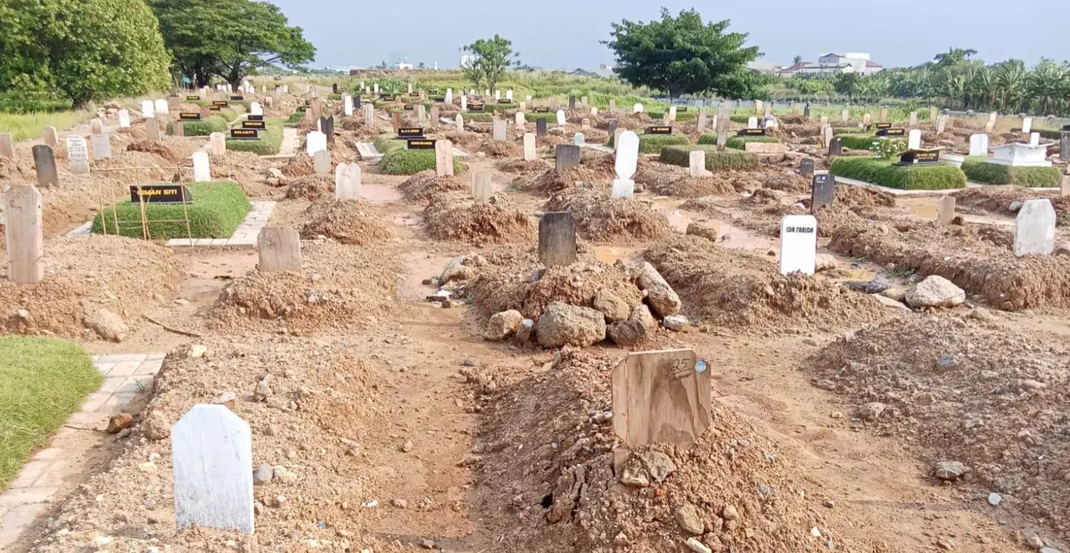 Tanah urugan di makam TPU Tegal Alur, Kalideres, Jakarta Barat. (Sumber: Istimewa)