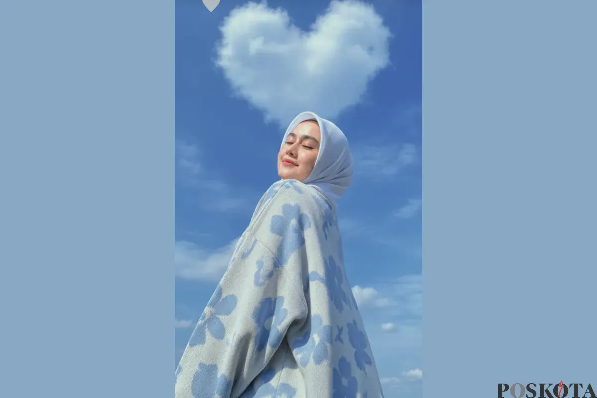 Edit Foto di Bawah Langit Cerah Estetik Pakai Gemini AI (Sumber: TikTok/yulizaa20)