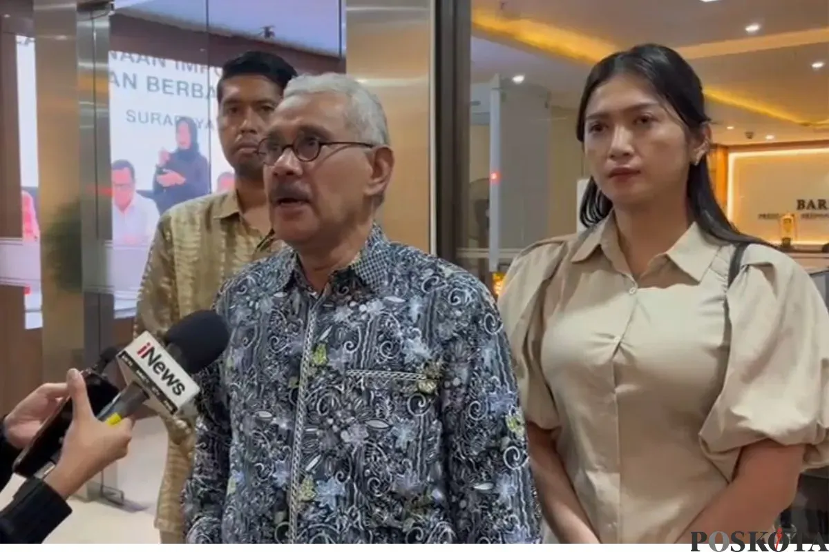 Kuasa hukum keluarga, Nicholay Aprilindo ditemui di Bareskrim Polri, Jakarta Selatan, Kamis, 30 Oktober 2025. (Sumber: Poskota/Ali Mansur)