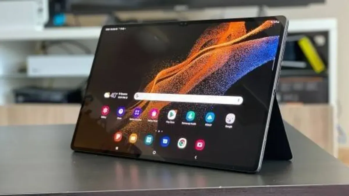 Galaxy Tab S9 Ultra menjadi andalan para desainer interior berkat layar Super AMOLED besar dan S Pen presisi yang menghadirkan pengalaman menggambar layaknya di kanvas profesional. (Sumber: Pinterest)