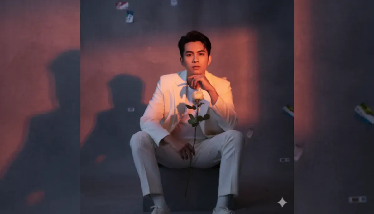 Prompt Gemini AI terbaru untuk tren foto cowok dan cewek duduk yang realistis banget. (Sumber: Gemini AI)