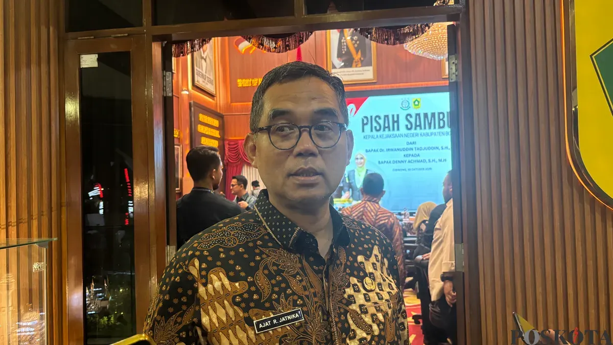 Sekda Kabupaten Bogor, Ajat Rochmat Jatnima, imbau ASN dan Kades jangan suka flexing. (Sumber: Poskota/Giffar Rivana)