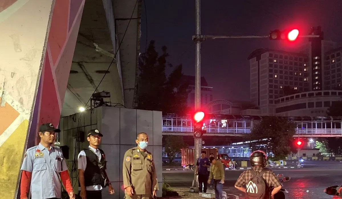 Ilustrasi, lampu merah di perempatan Jalan Latumenten, Grogol, Jakarta Barat. (Sumber: Diskominfotik Jakarta)
