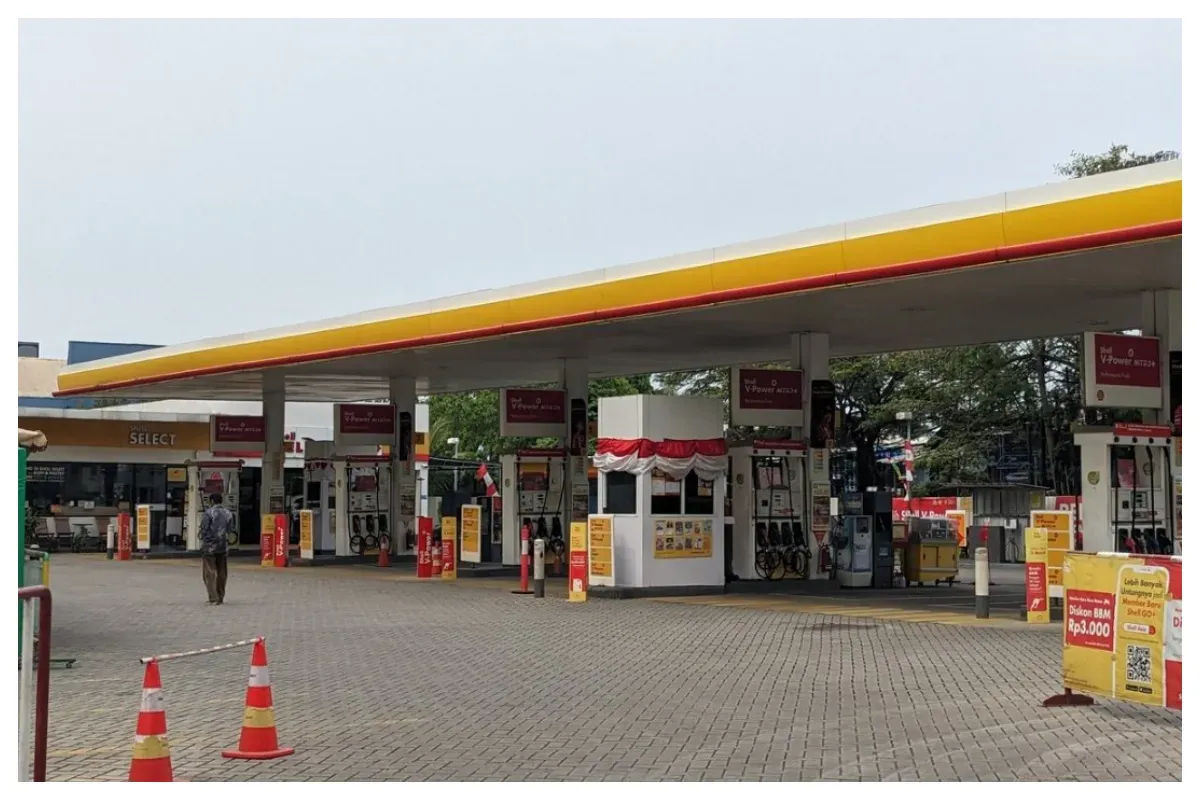 Kelangkaan bahan bakar minyak (BBM) di sejumlah SPBU swasta, khususnya Shell dan BP-AKR. (Sumber: X/@Giladiskon)