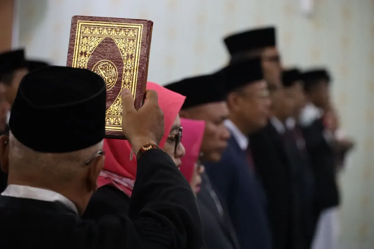 Wali Kota Bekasi, Tri Adhianto, melantik sekaligus merotasi 19 pejabat eselon II di lingkungan Pemkot Bekasi. Rotasi ini menjadi yang pertama sejak dirinya menjabat sebagai Wali Kota. Rabu, 3 September 2025. (Sumber: Pemkot Bekasi)