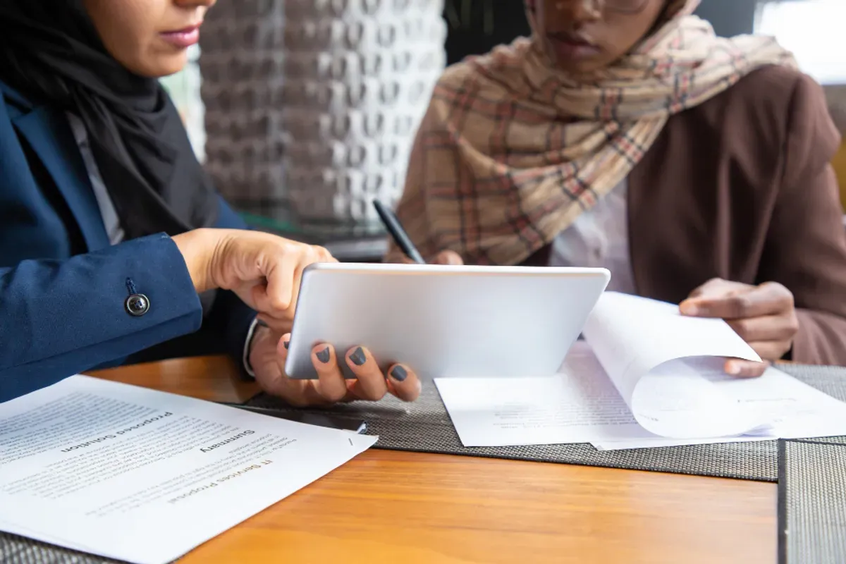 Jenis investasi syariah yang wajib diketahui milenial muslim. (Sumber: Freepik/pch.vector)