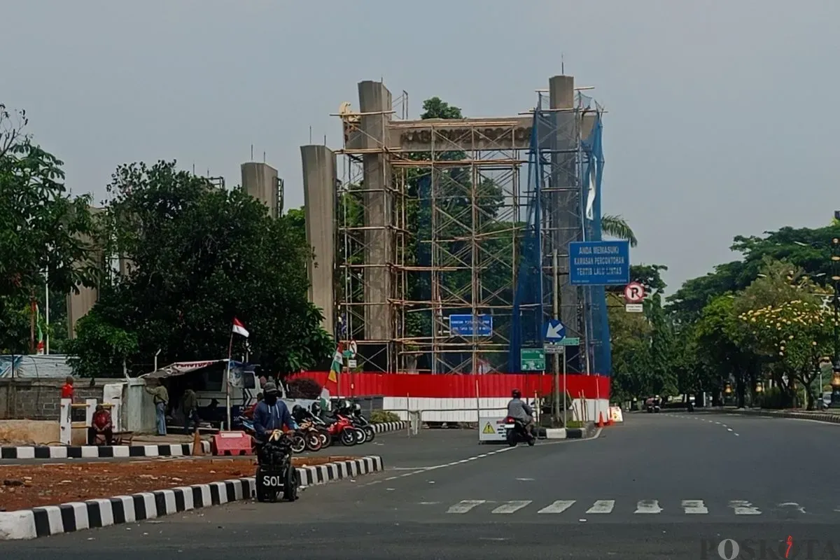 Revitalisasi Lawang Kori di Kabupaten Bogor mencapai 95 persen dengan anggaran Rp4 miliar. (Sumber: Poskota/Giffar Rivana)