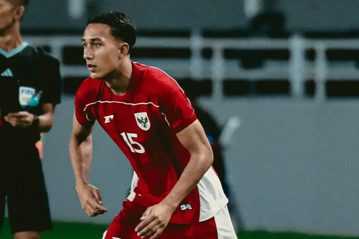 Potret Miliano Jonathans saat berseragam Timnas Indonesia. (Sumber: Instagram/@TimnasIndonesia)