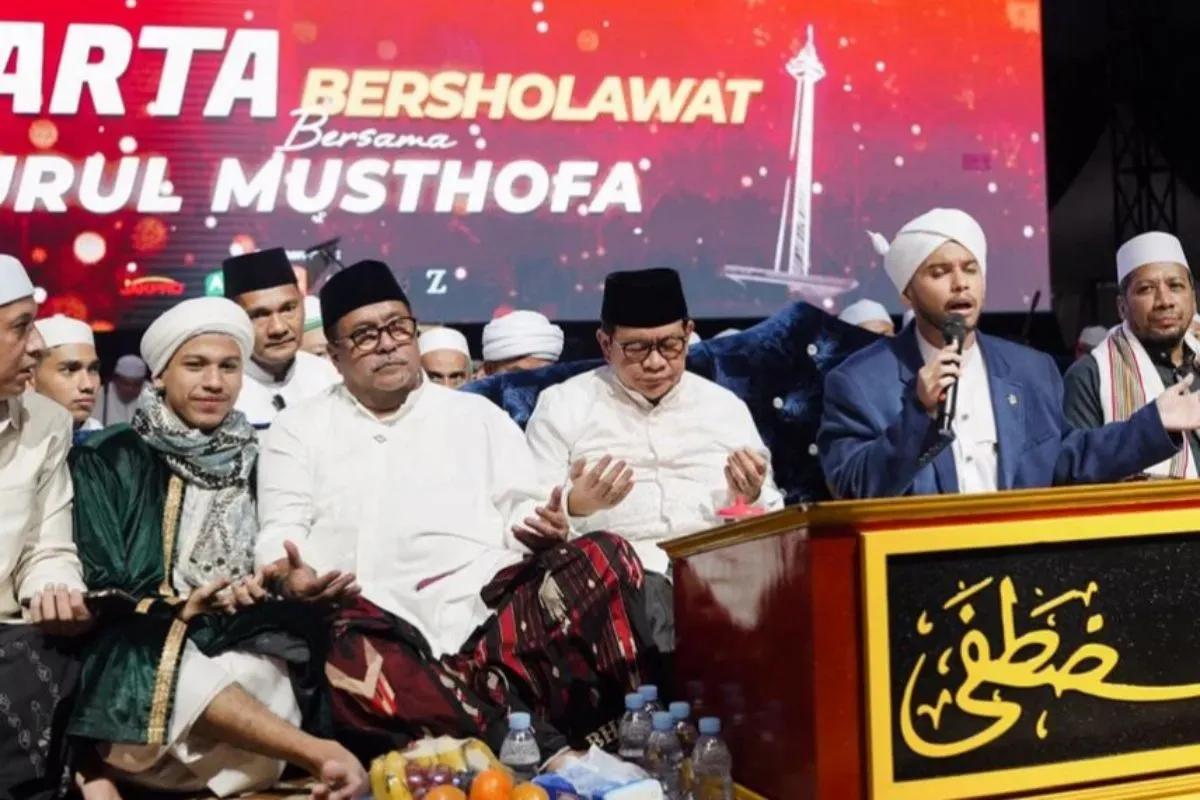 Gubernur Jakarta, Pramono Anung saat acara Maulid Nabi Muhammad SAW dengan Majelis Ta'lim Nurul Musthofa di Kawasan Monas, Sabtu, 6 September 2025. (Sumber: Dok. Kominfotik Pemprov Jakarta)