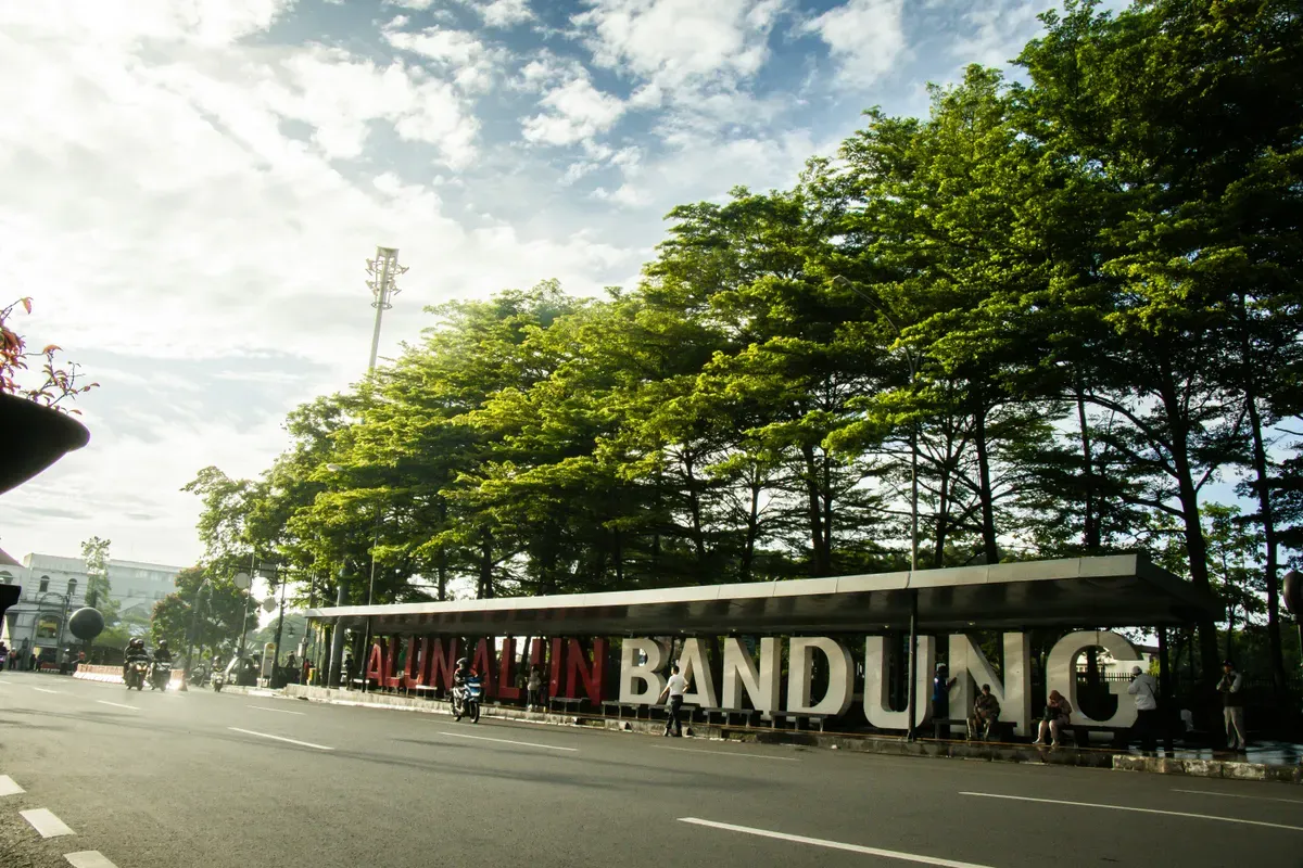 Rekomendasi 5 Kuliner di Daerah Braga Bandung (Sumber: Unsplash/Abdul Ridwan)