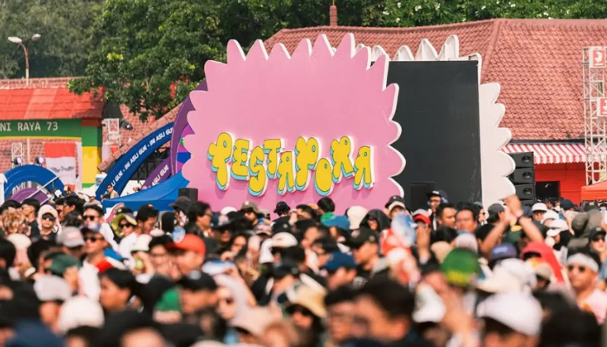 Puluhan musisi seperti Hindia, Feast, dan Bilal Indrajaya batal tampil di Pestapora 2025 memprotes sponsor Freeport. Ini respons mereka dan langkah festival. (Sumber: Instagram/@pestapora)