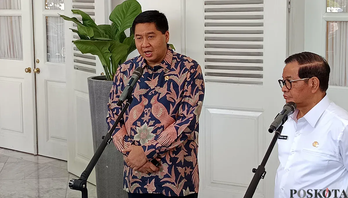 Menteri PKP, Maruarar Sirait menyampaikan keterangan kepada media seusai melakukan pertemuan dengan Gubernur Jakarta, Pramono Anung, di Balai Kota DKI Jakarta, Rabu 10 September 2025. (Sumber: POSKOTA | Foto: M Tegar Jihad)