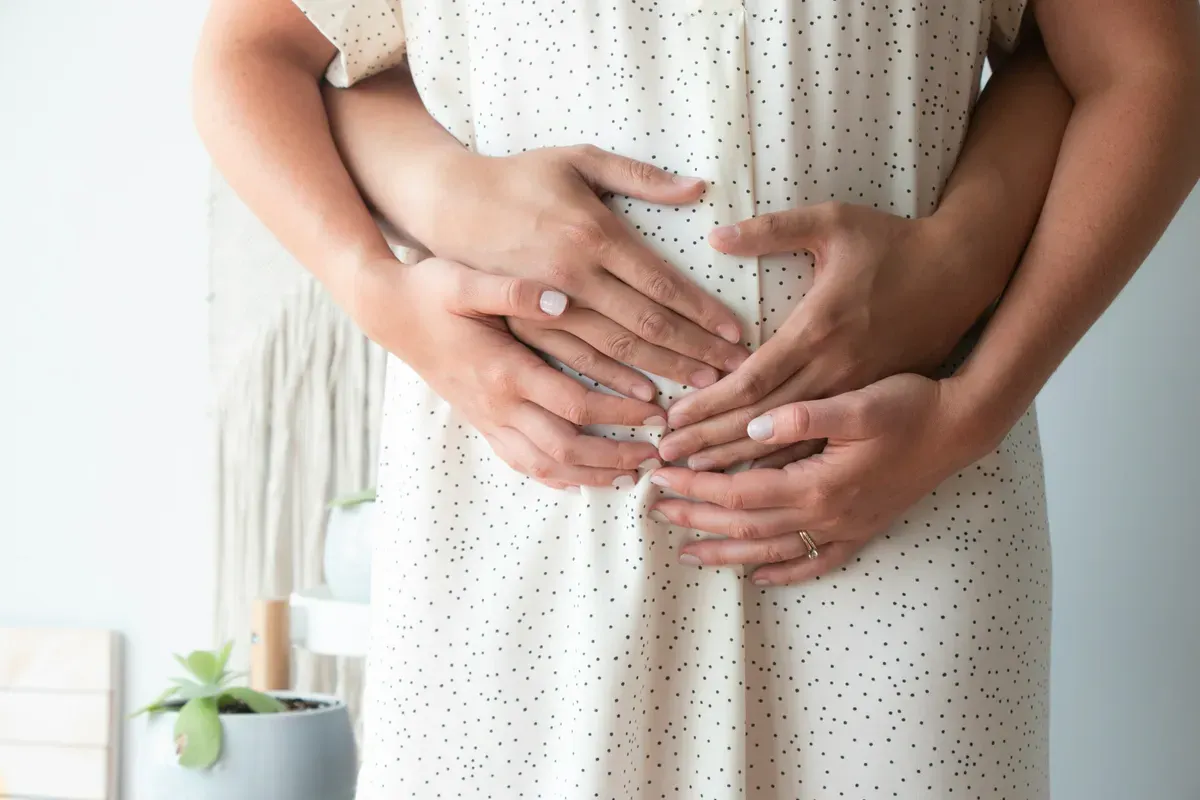 4 Olahraga Ringan dan Aman untuk Ibu Hamil (Sumber: Unsplash/John Looy)