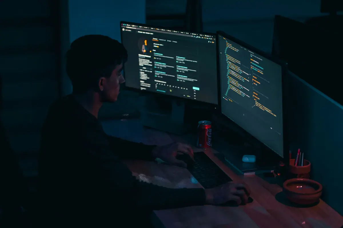 Hari Programmer Sedunia Diperingati Tanggal 13 September, Berikut Sejarah dan Maknanya (Sumber: Unsplash/Mohammad Rahmani)