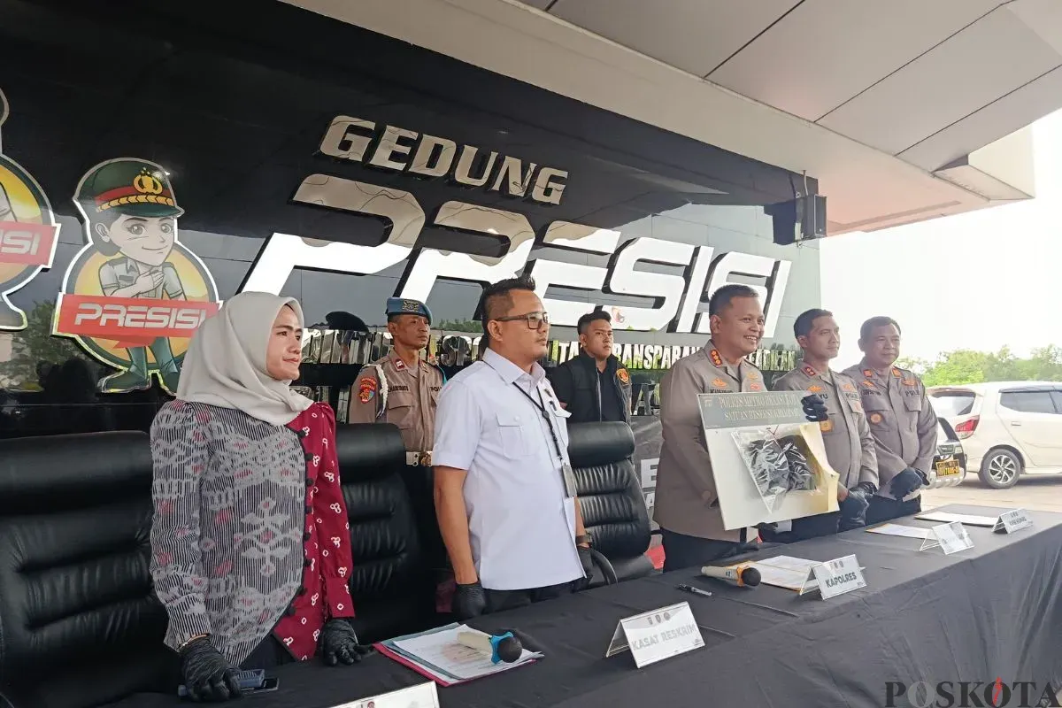 Polres Metro Bekasi Kota menggelar rilis asusila anak di bawah umur di Mapolres Metro Bekasi Kota, Jumat, 12 September 2025. (Sumber: Poskota/Nurpini Aulia Rapika)