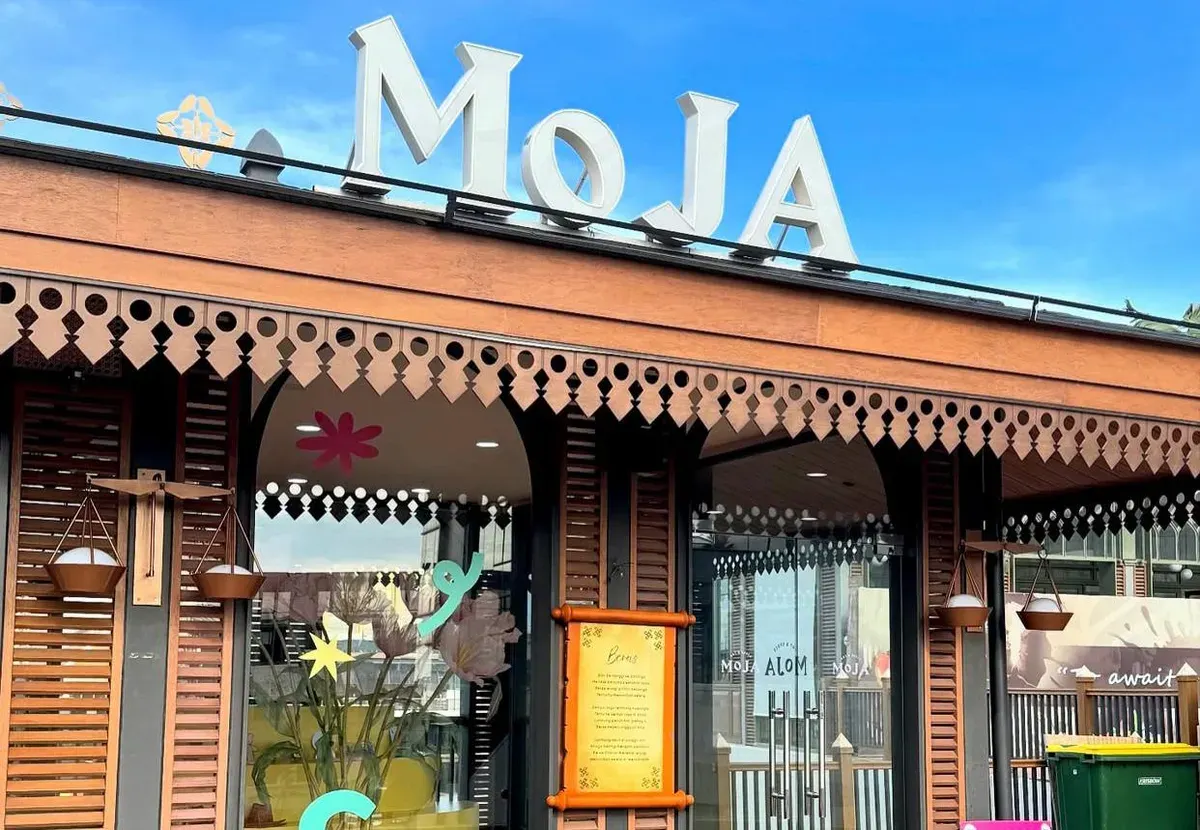 Moja Museum atau Museum of Jakarta yang terletak di Pintu Biru (zona 8), Stadion Utama Gelora Bung Karno, Jl. Gerbang Pemuda, RT.1/RW.3, Gelora, Jakarta Pusat. (Sumber: Instagram/@mojamuseum)
