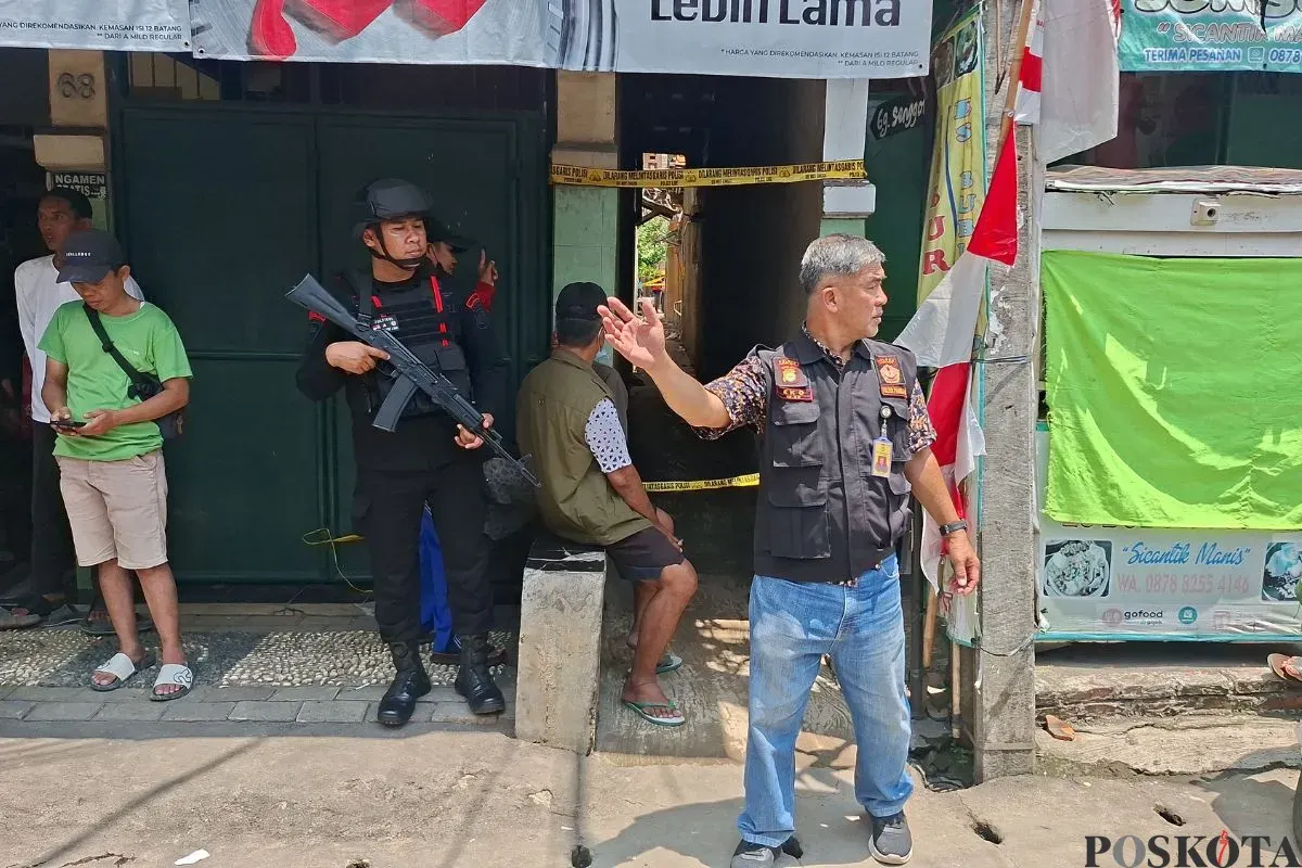 Lokasi ledakan di RT 03 RW 01, Kelurahan Pondok Cabe Ilir, Pamulang, Kota Tangerang Selatan, Jumat, 12 September 2025. (Sumber: Poskota/Angga Pahlevi)