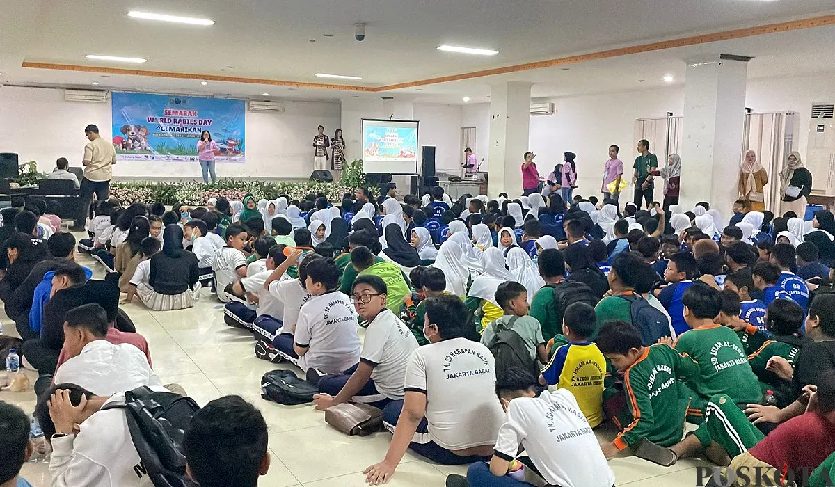 Suasana kegiatan Gerakan Makan Ikan (Gemarikan) di GOR Tanjung Duren, Grogol Petamburan, Jakarta Barat, pada Sabtu, 13 September 2025. (Sumber: POSKOTA | Foto: Pandi Ramedhan)