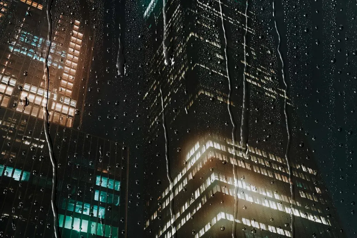 Ramalan cuaca Jakarta hari ini. (Sumber: Freepik)