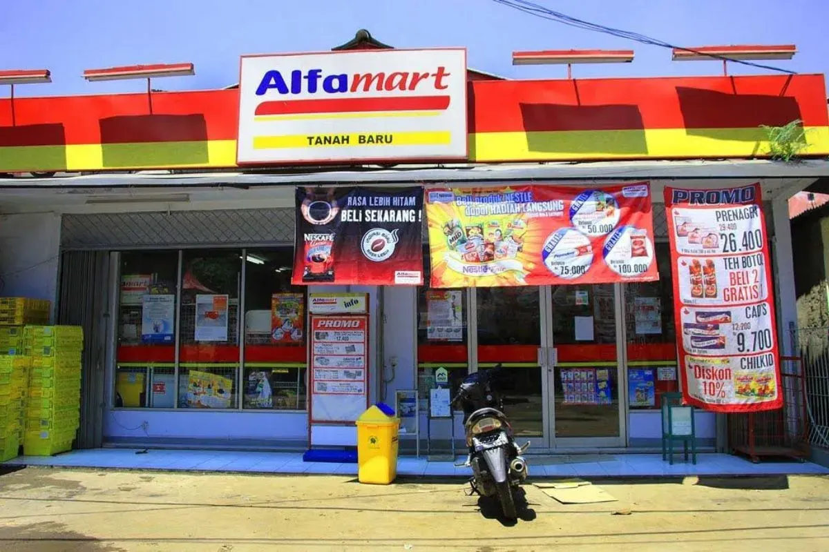 Panduan buka Alfamart sendiri (Sumber: Pinterest/retailnewsasia)