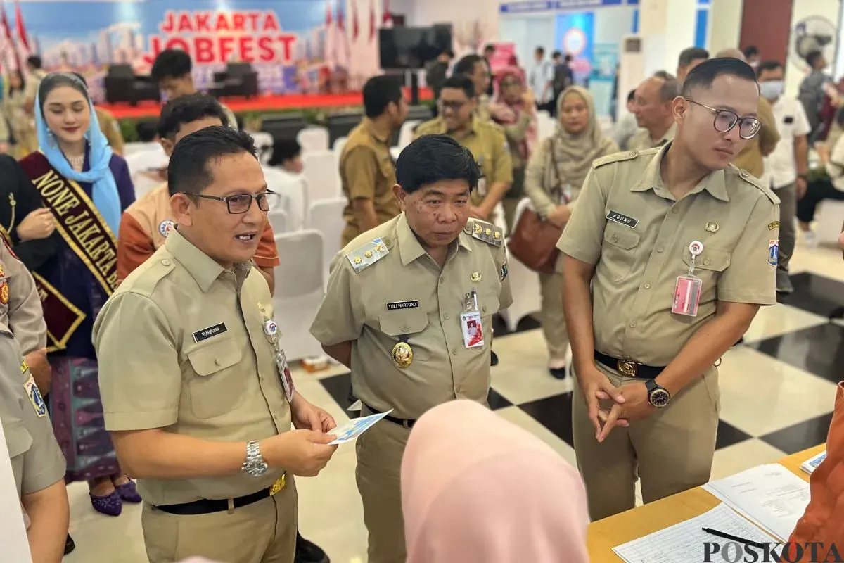 Kegiatan Jobfair atau bursa kerja di GOR Cengkareng, Jakarta Barat, Selasa, 16 September 2025. (Sumber: Poskota/Pandi Ramedhan)